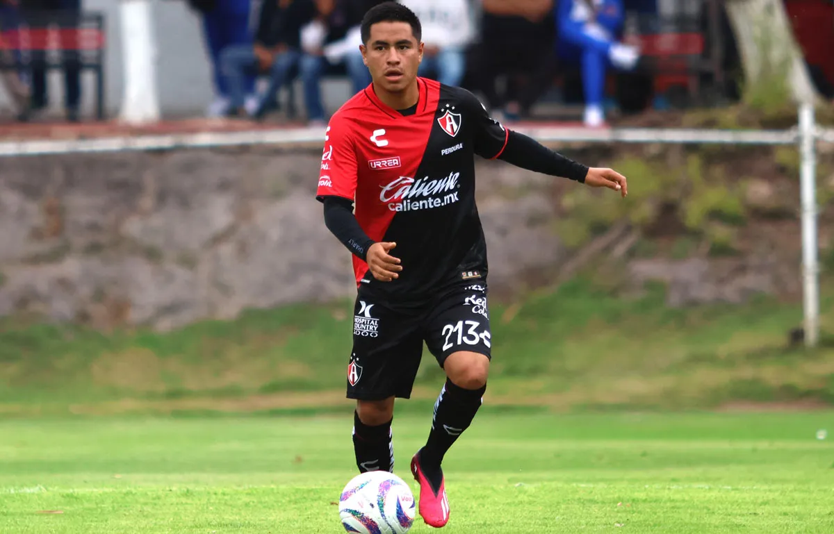IMAGO7 Eduardo Moreno en juego con la Sub 23