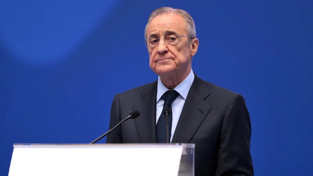 Florentino Pérez en la asamblea general del Real Madrid