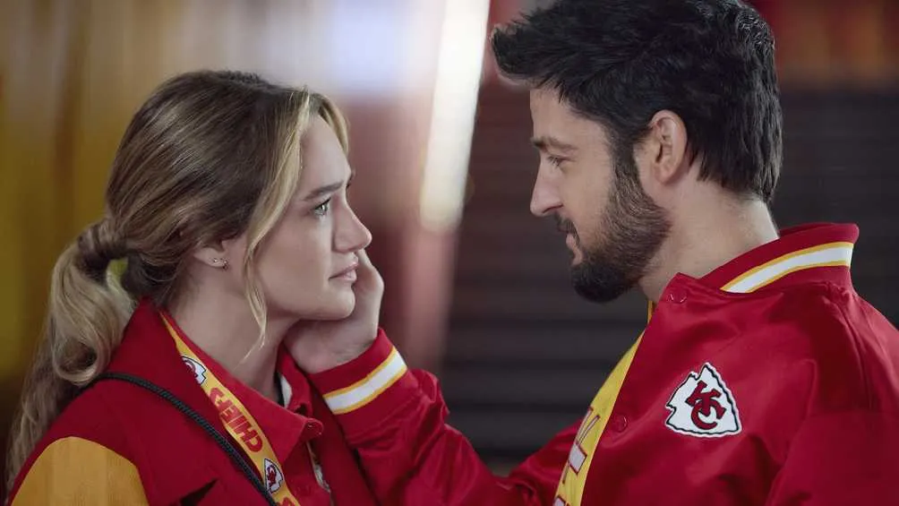 AP La historia de amor entre ambas figuras públicas inspiró dos películas de Navidad.