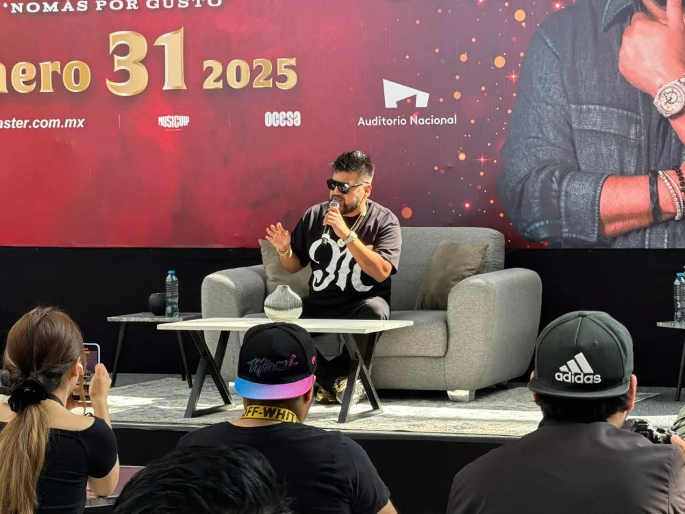 FB: @ElMimosoOficial El intérprete podría cancelar sus fechas sino arregla sus problemas antes de que acabe el año.