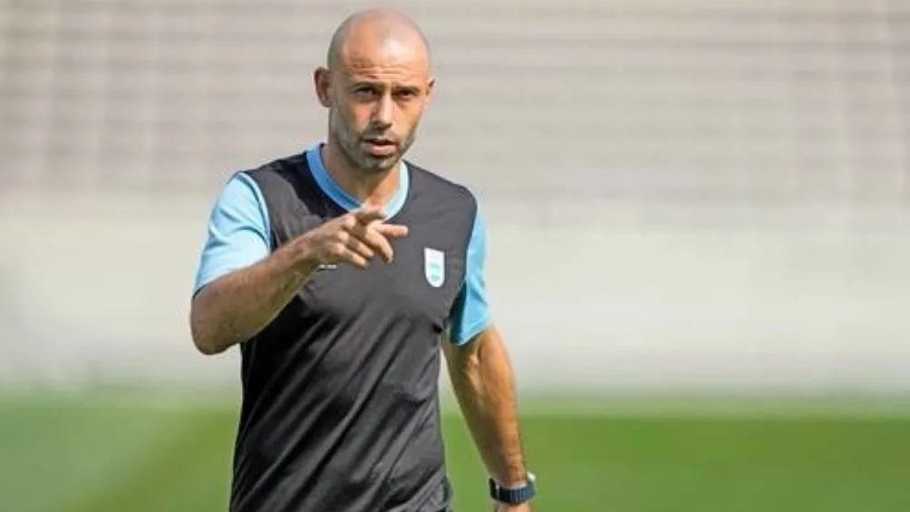 AP Mascherano durante un entrenamiento