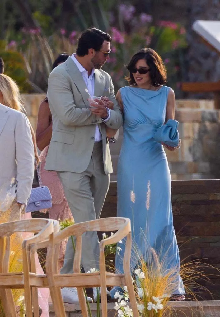 Josh y Hailee tienen más de un año saliendo