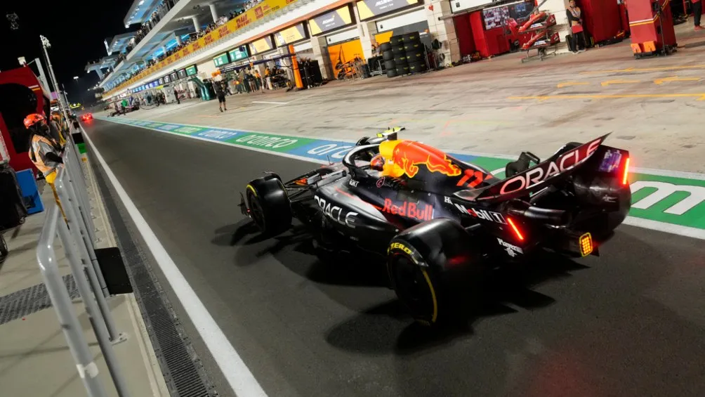 AP Checo Pérez fue eliminado en SQ3