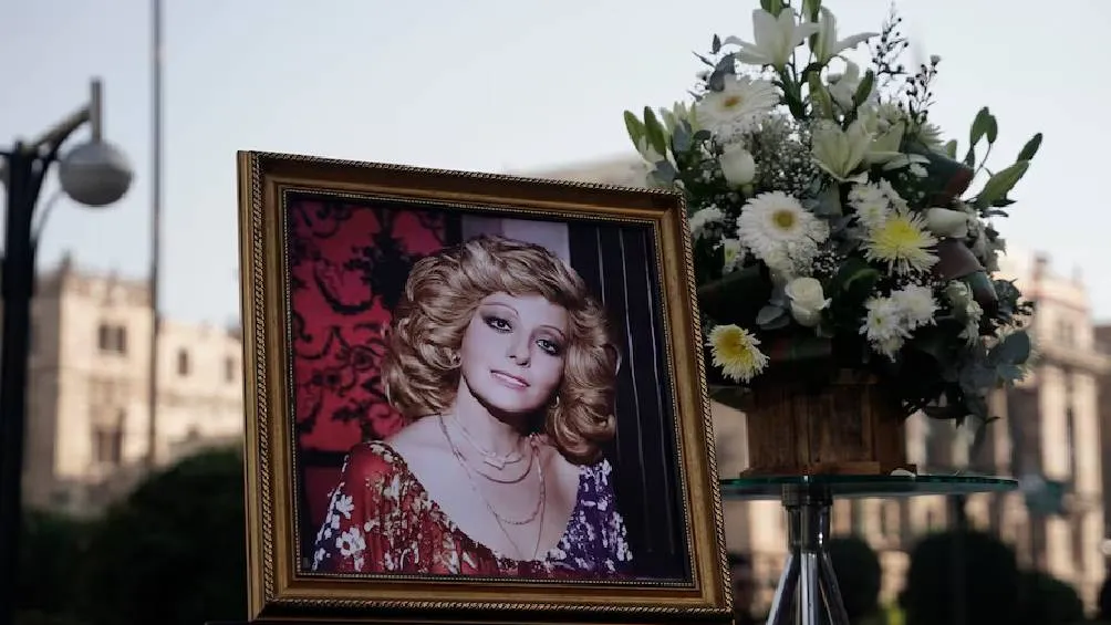 La actriz Silvia Pinal falleció el jueves por neumonía.