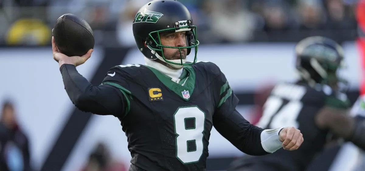 Rodgers podría perder titularidad