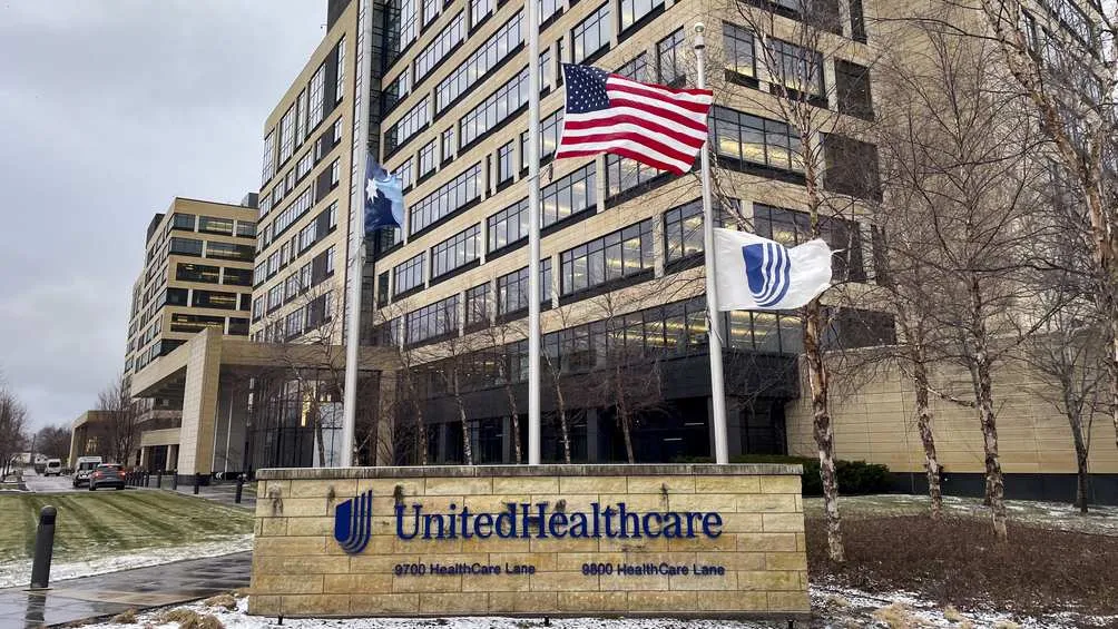 AP La empresa de seguros UnitedHealthcare lamentó la muerte de su directivo.