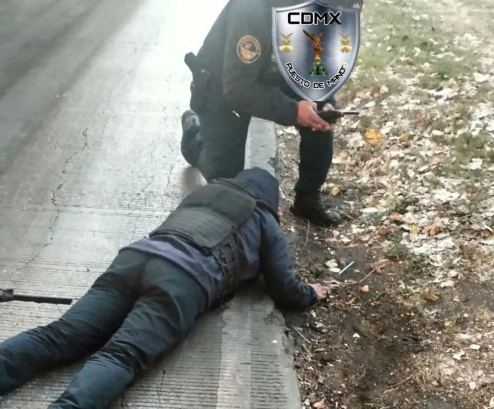 La mujer fue aventada por el Metrobús, quien no alcanzó a frenar por completo.