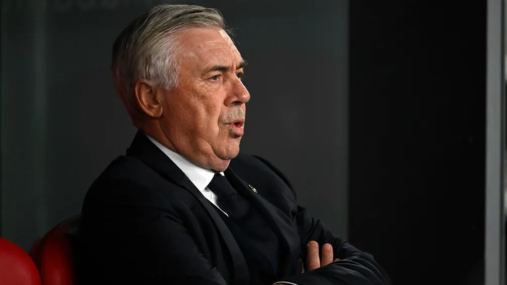 AP Carlos Ancelotti dirigiendo