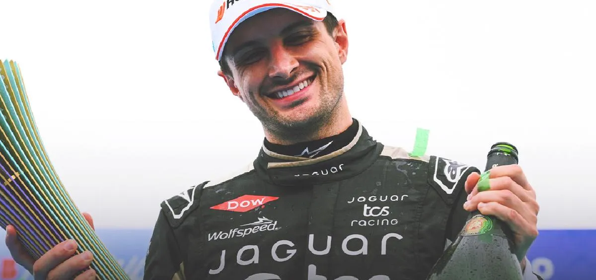 X:FIAFormulaE Formula E