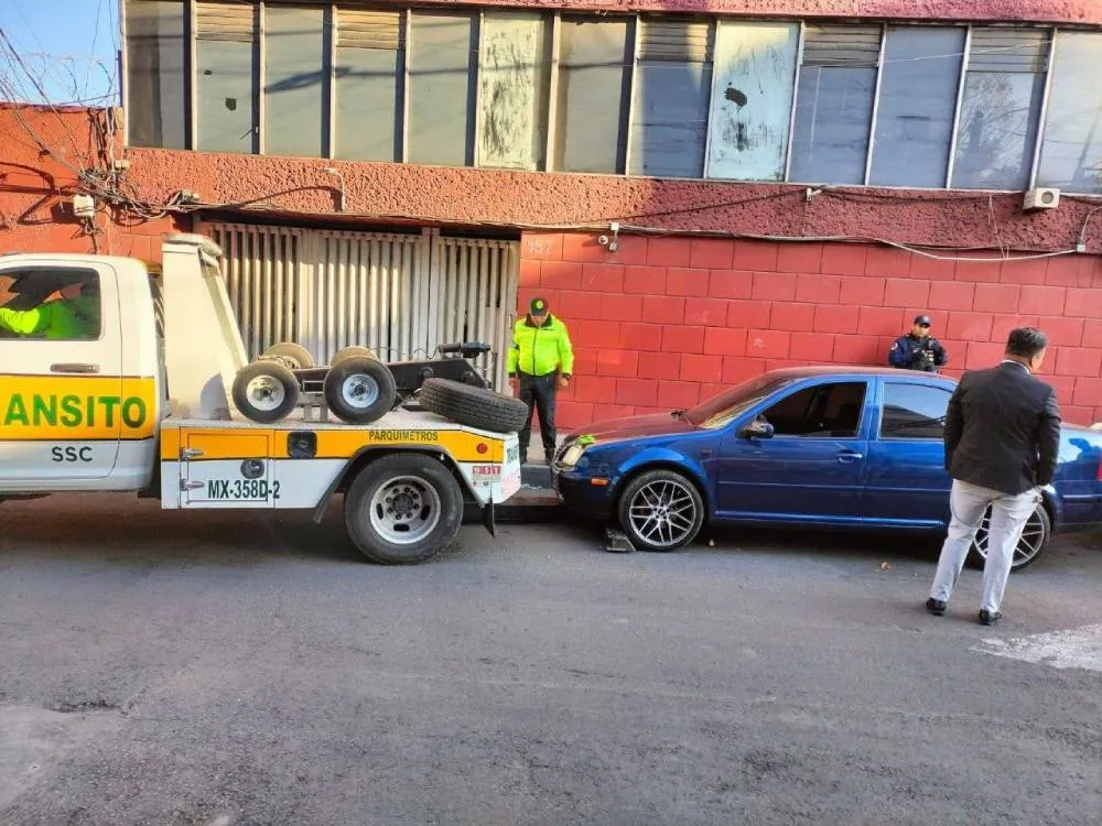 FB: @MetrobusCDMX Revisa a diario el programa Hoy No Circula para evitar multas.