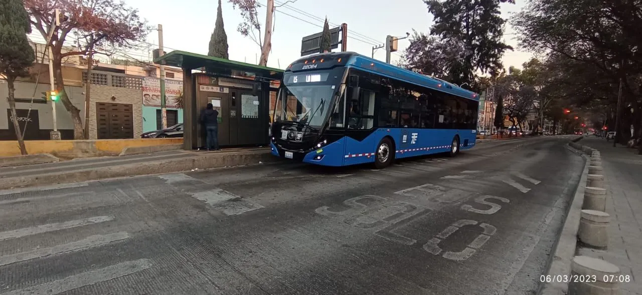 FB: @TransportesElectricosCDMX La Línea 5 del Trolebús estará cerrada en todas sus estaciones.