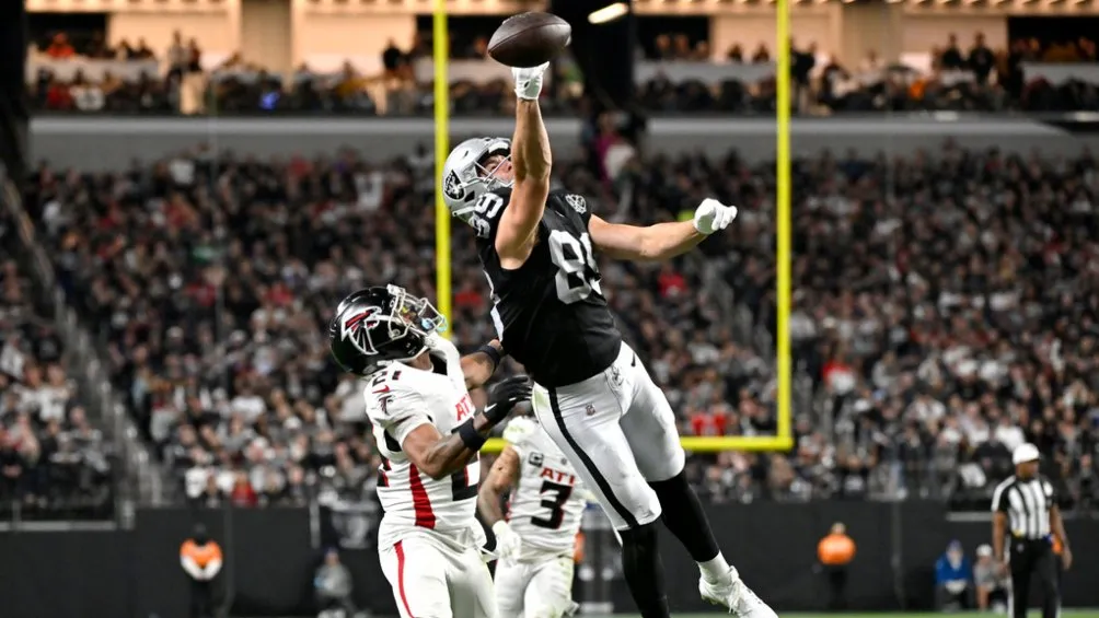 Raiders tuvo una última ofensiva y no logró remontar