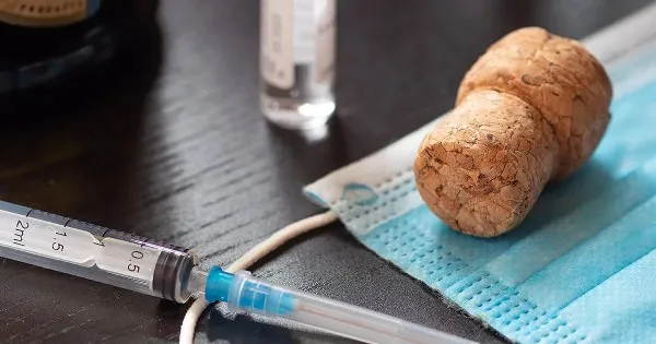 Vacunas para virus que afectan a menores y adultos mayores es autorizada