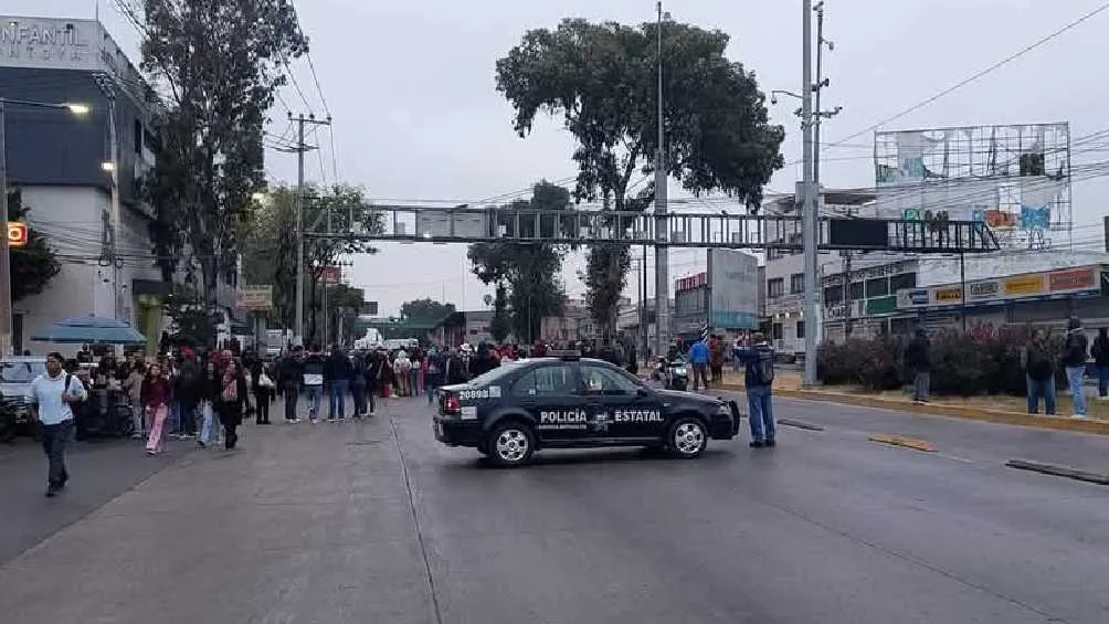X Varias de las avenidas cerradas conectan al Edomex con la Ciudad de México.