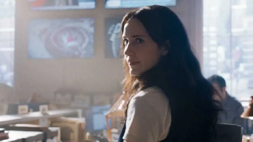 Twitter: @wbpictures Lois Lane será interpretado por la actriz Rachel Brosnahan.