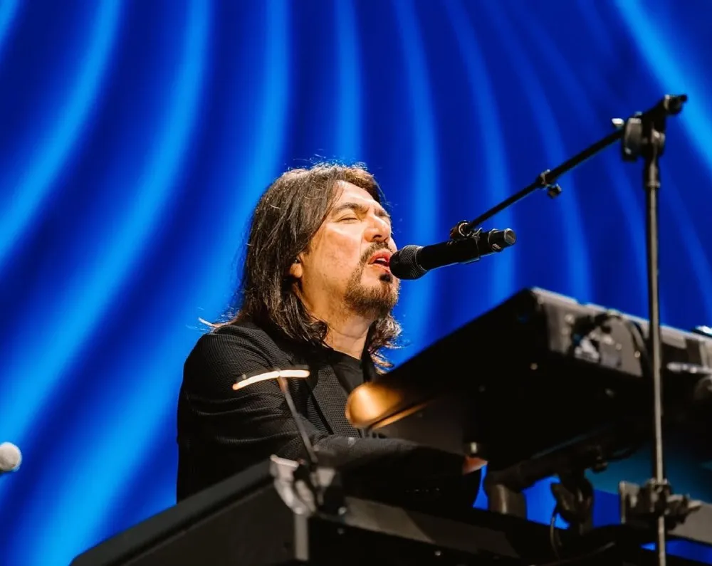 FB: @Official.Los.Temerarios Sus mejores éxitos se escucharán en todo el Estadio GNP Seguros.