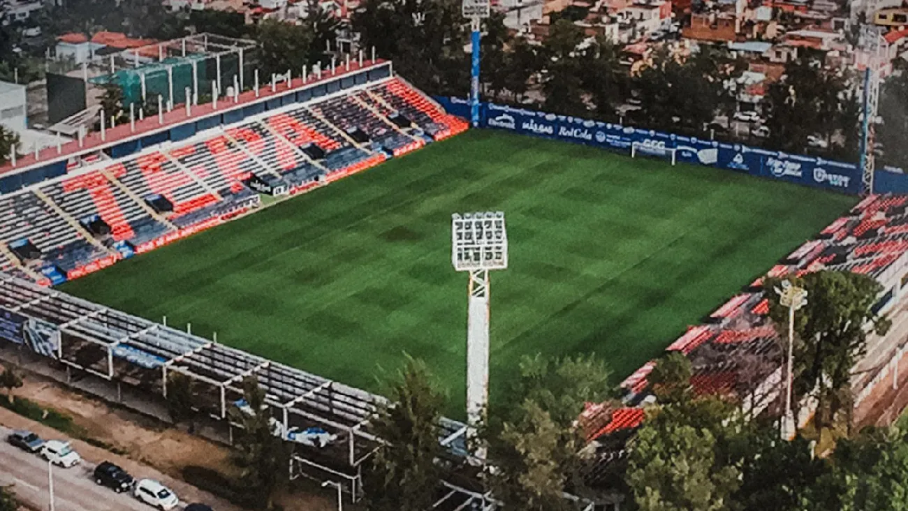Encuentro entre Tepatitlán y Leones Negros fue suspendido unos cuantos minutos. Lado.mx Encuentro entre Tepatitlán y Leones Negros fue suspendido unos cuantos minutos. Noticias en tiempo real