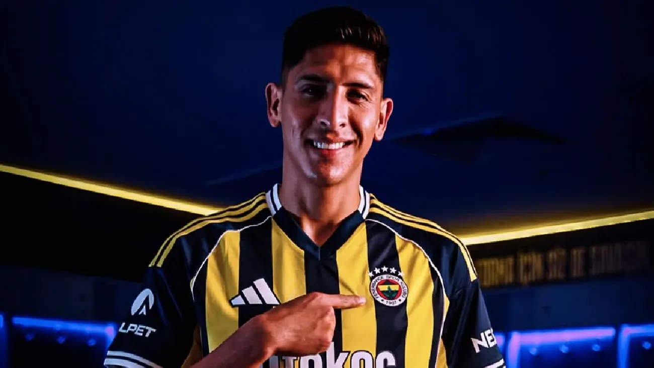 Edson Álvarez acerca de jugar en Fenerbahce: 