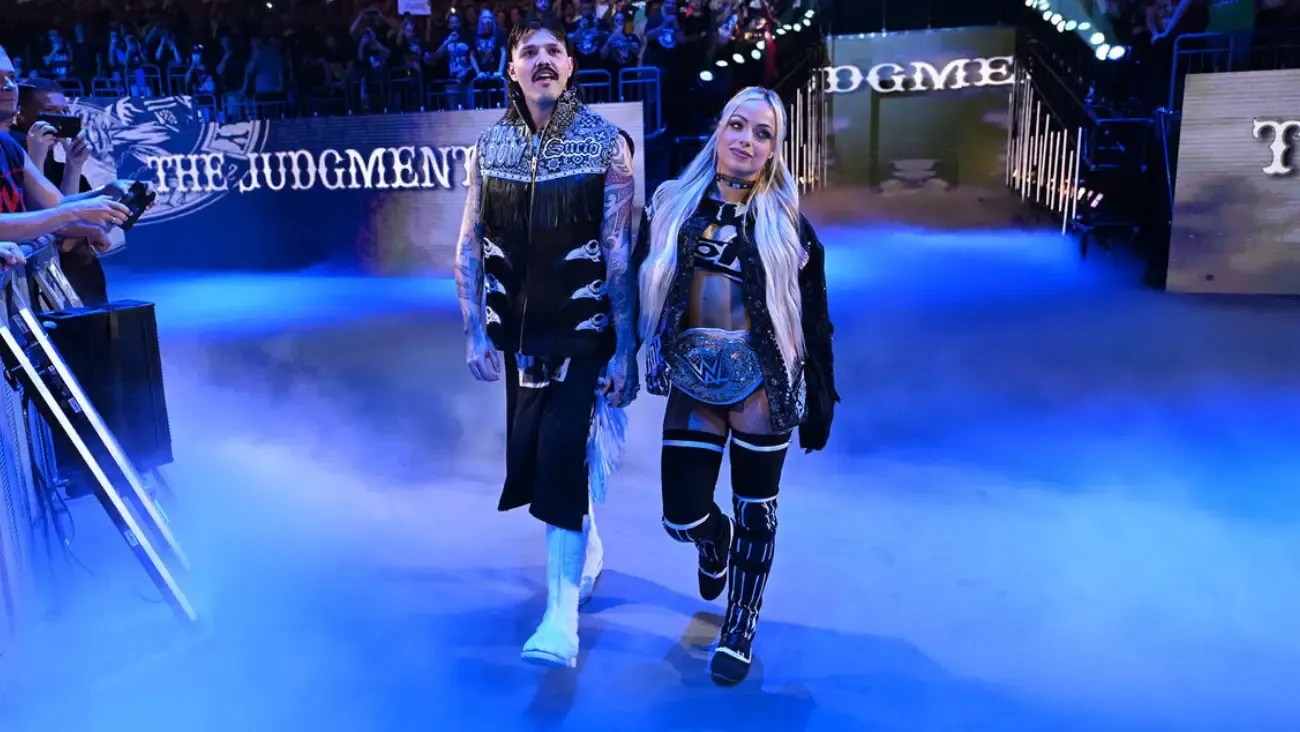 Dominik Mysterio, Liv Morgan y los grandes romances en la WWE