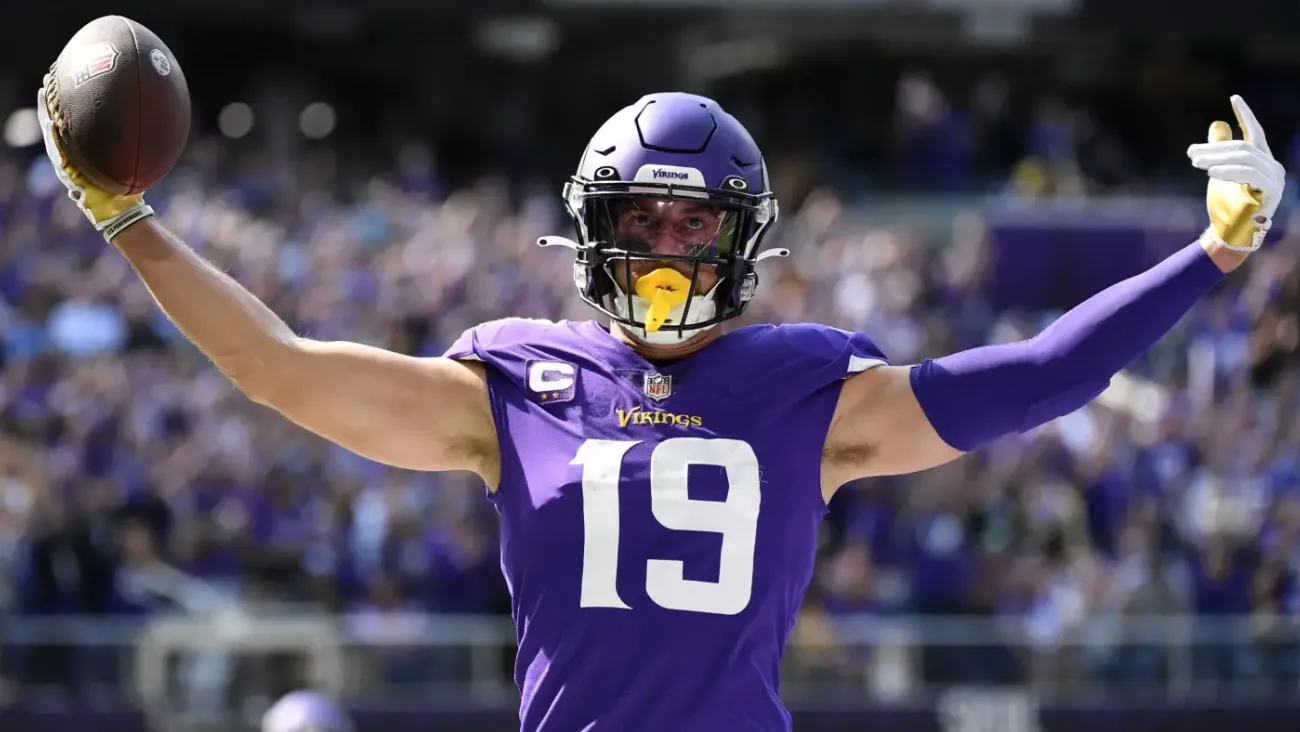 Adam Thielen llega a reforzar la ofensiva de los Steelers