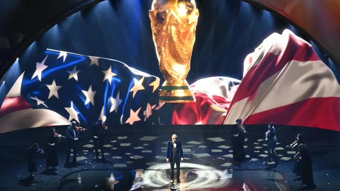 Andrea Bocelli deslumbra en la gala del sorteo del Mundial 2026