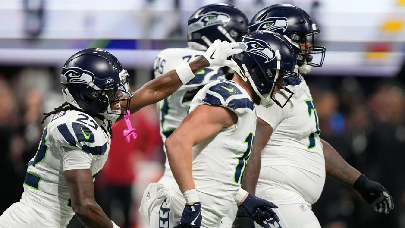 Seahawks aplastan 37-9 a Falcons y ponen medio pie en la postemporada