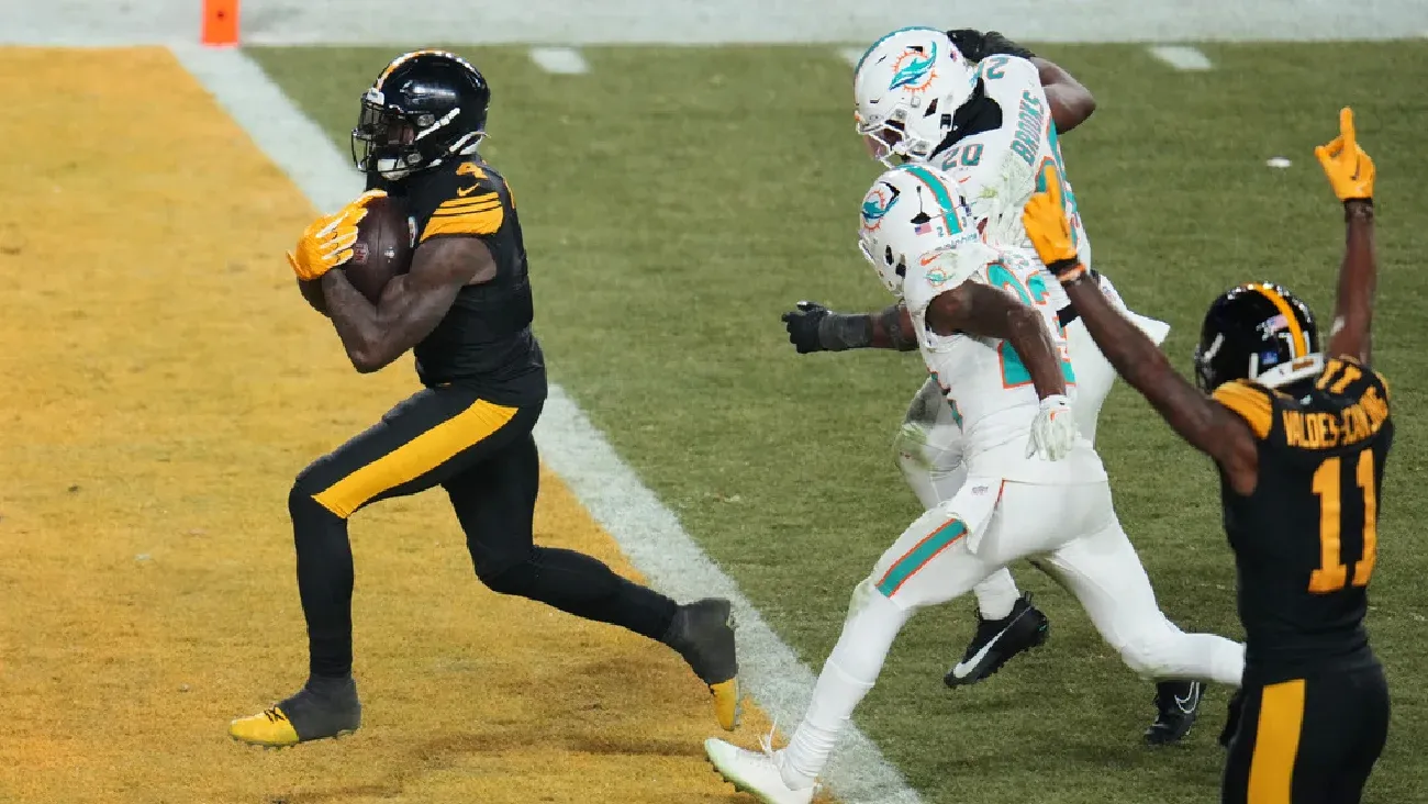 Steelers dominan a Miami y sea afianzan en lo más alto de la AFC Norte