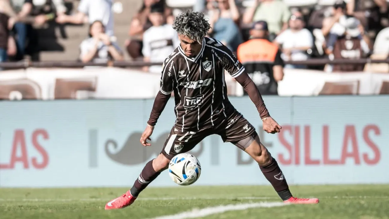 Pumas se fija en Ronaldo Martínez, delantero paraguayo