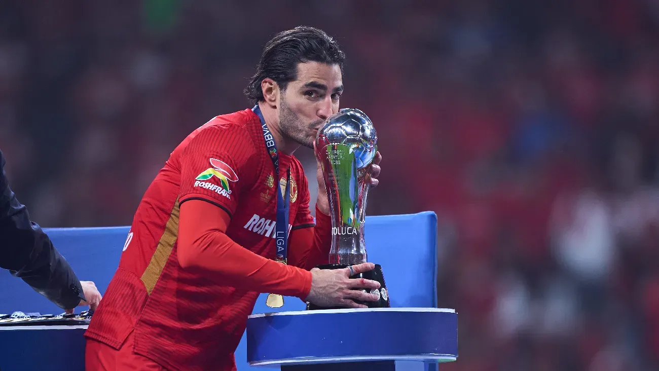 Pollo Briseño le deja mensaje a sus detractores: "me dicen tronco, pero llevo 15 años jugando"