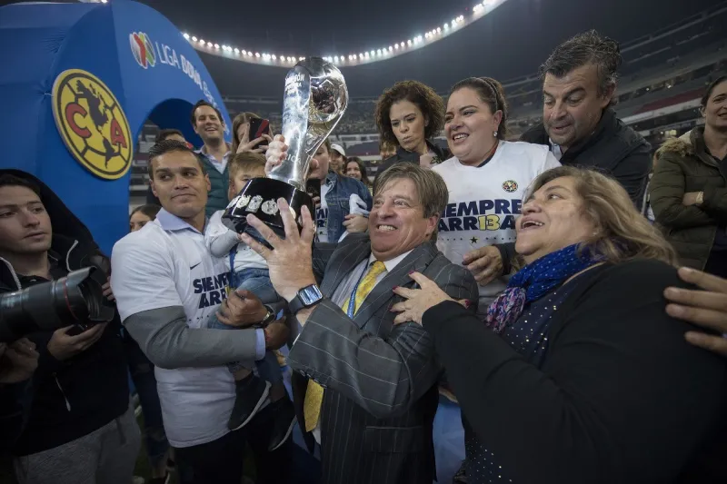 Herrera en celebración del campeonato obtenido en el Apertura 2018