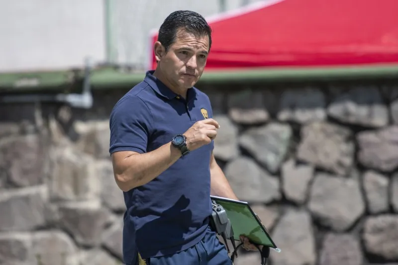 Considera que no es fácil mantener a jugadores juveniles