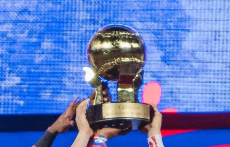 Buscan el trofeo