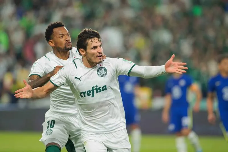 Está muy cerca de América