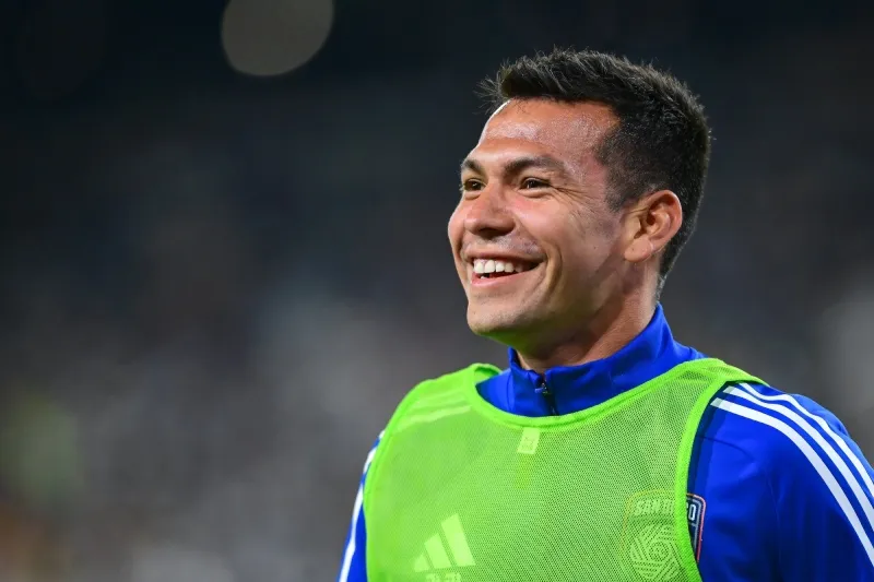 El futuro de Chucky Lozano está en el aire