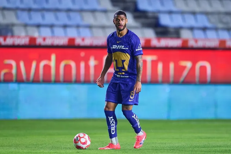 Está siendo pretendido en Brasil