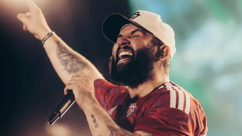 El equipo de Carín León priorizó su recuperación médica. / FB: Carin Leon