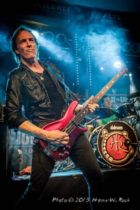 FB: Francis Buchholz