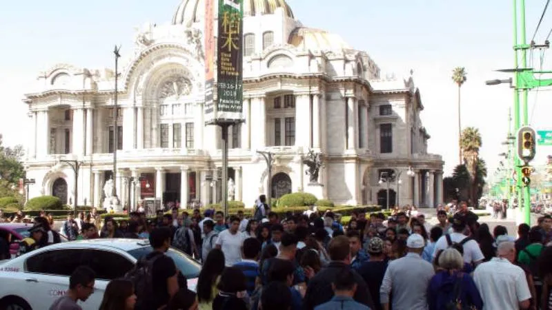 Ante un sismo, lo primero es abandonar el lugar donde estás por tu seguridad/Pixabay