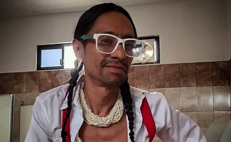 Amigos y miembros de la comunidad artística piden apoyo para José Alberto Patiño, buscando oportunidades laborales o donativos. / @mrpatoinc