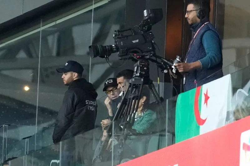 Fue visto en las gradas