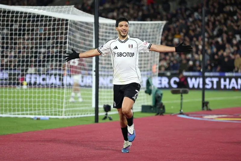 Jiménez en celebración de gol ante West Ham