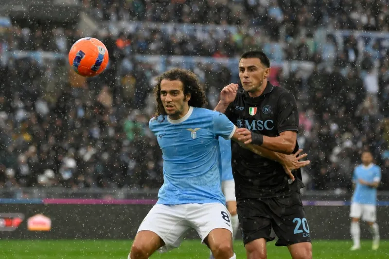 Las negociaciones por el mediocampista de Lazio llegaron a buen puerto