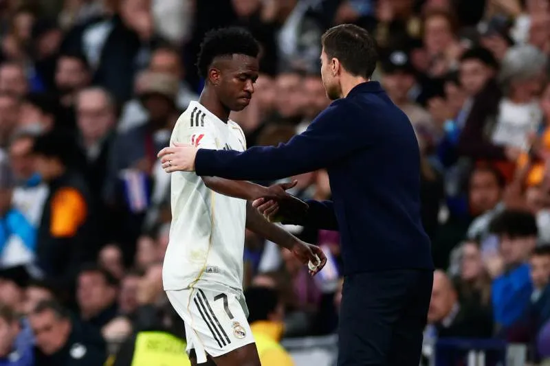 Vinicius y Xabi Alonso | AP