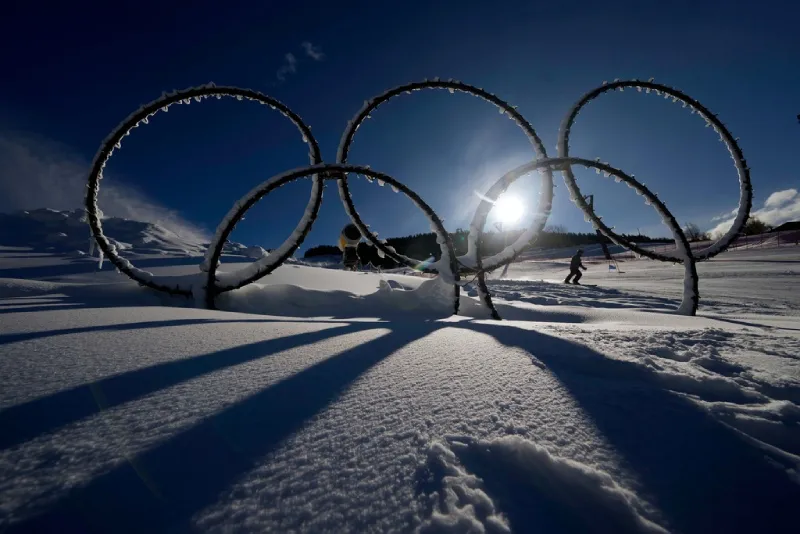 Los aros olímpicos en el Stelvio Ski Center en Italia