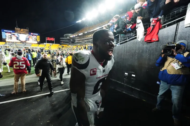 Azeez Al-Shaair | AP