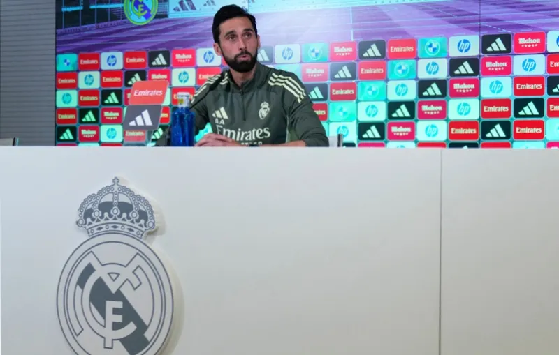 Verá su primer partido al mando