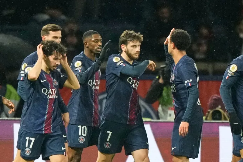 Jugadores de PSG en celebración en la Ligue 1