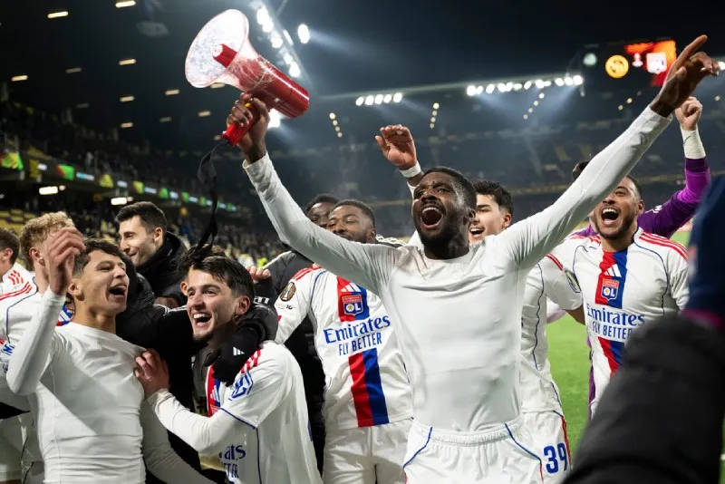 Lyon clasificó directo a la Fase Final del torneo