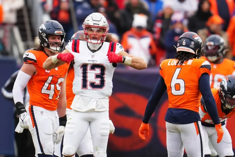 Mack Hollins en el partido contra los Broncos