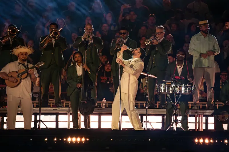 El cantante soltó el grito de Chile en lugar de Perú / Especial